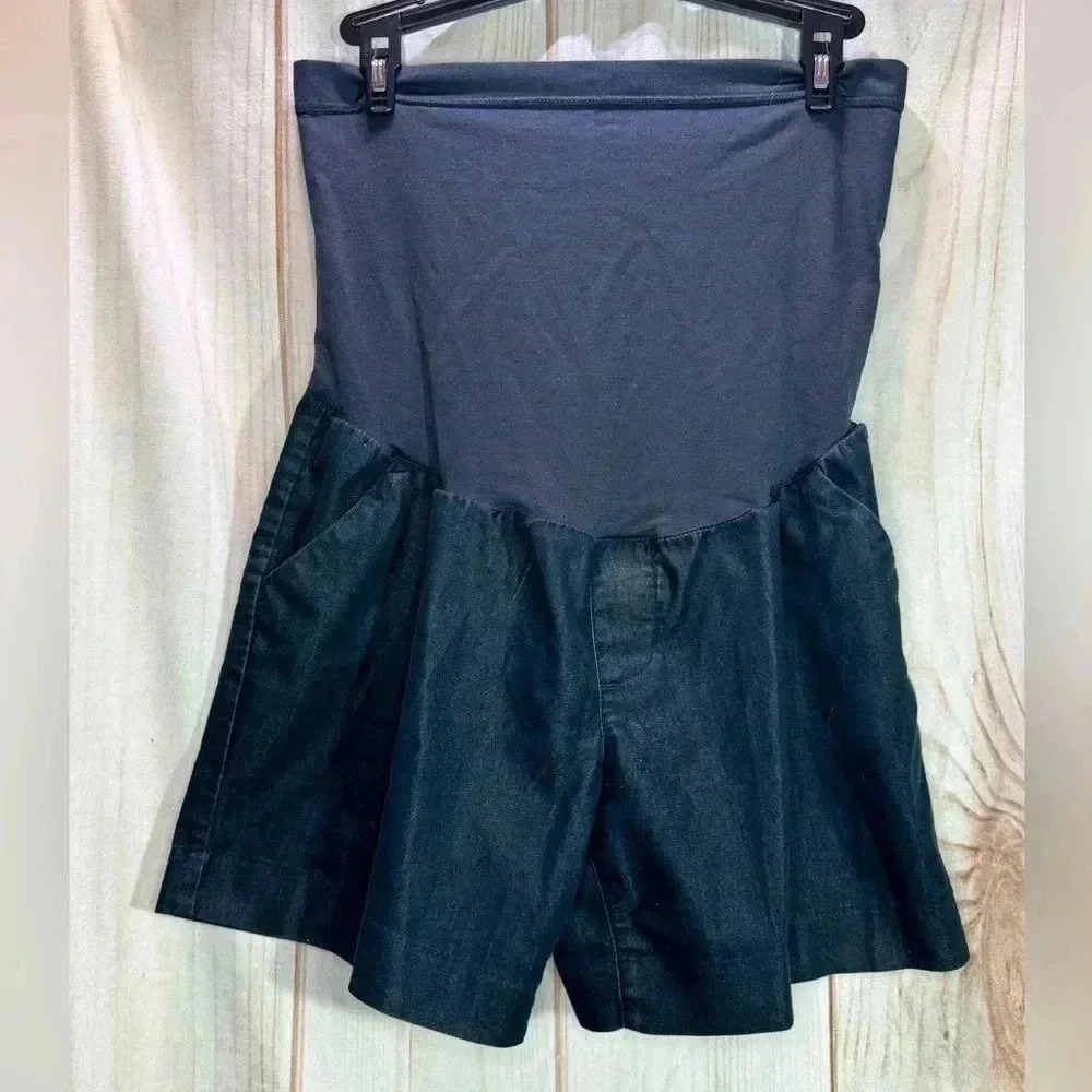Liz Lange Maternity Over Belly Jean Shorts Size Small
